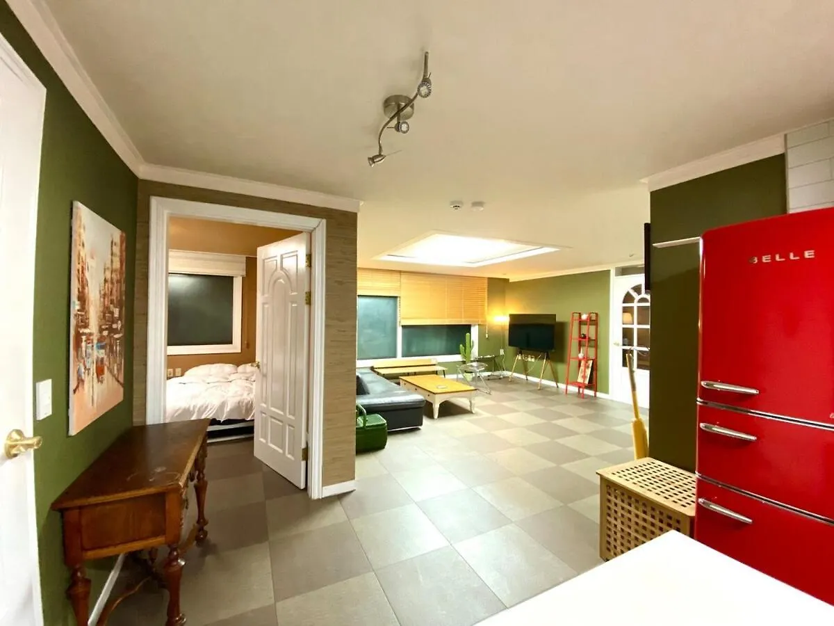 Kooljam House-Center Of Seoul-Itaewon-Spacious-3Min From The Subway 0*, Seoul Südkorea